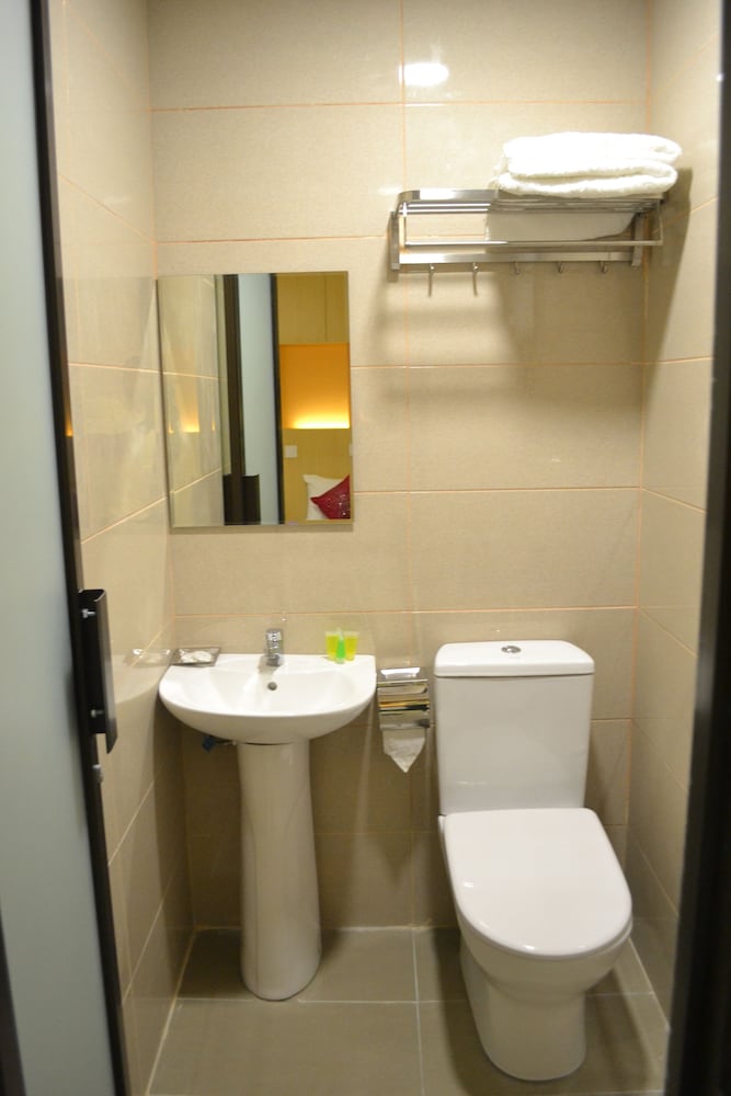 Deluxe Double Room, 1 Queen Bed photo 2