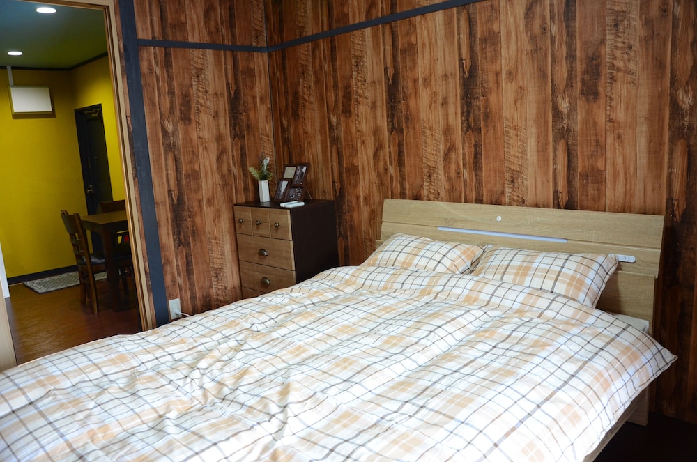 301 photo 1