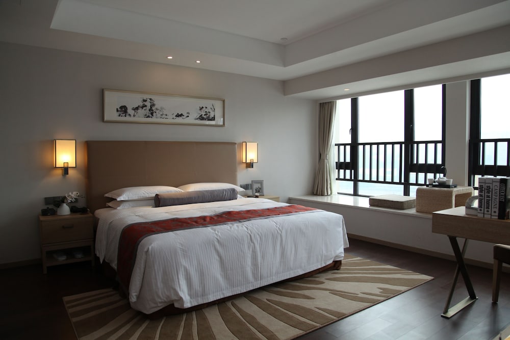 2-Bedroom Premier River View