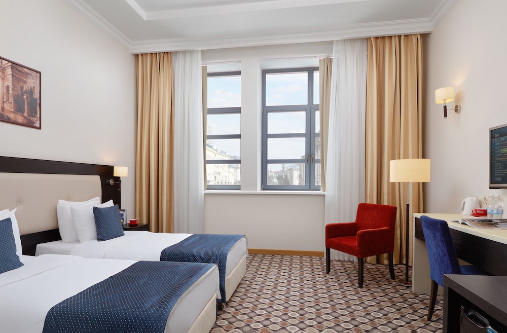Standard Twin Room, Accessible photo 1