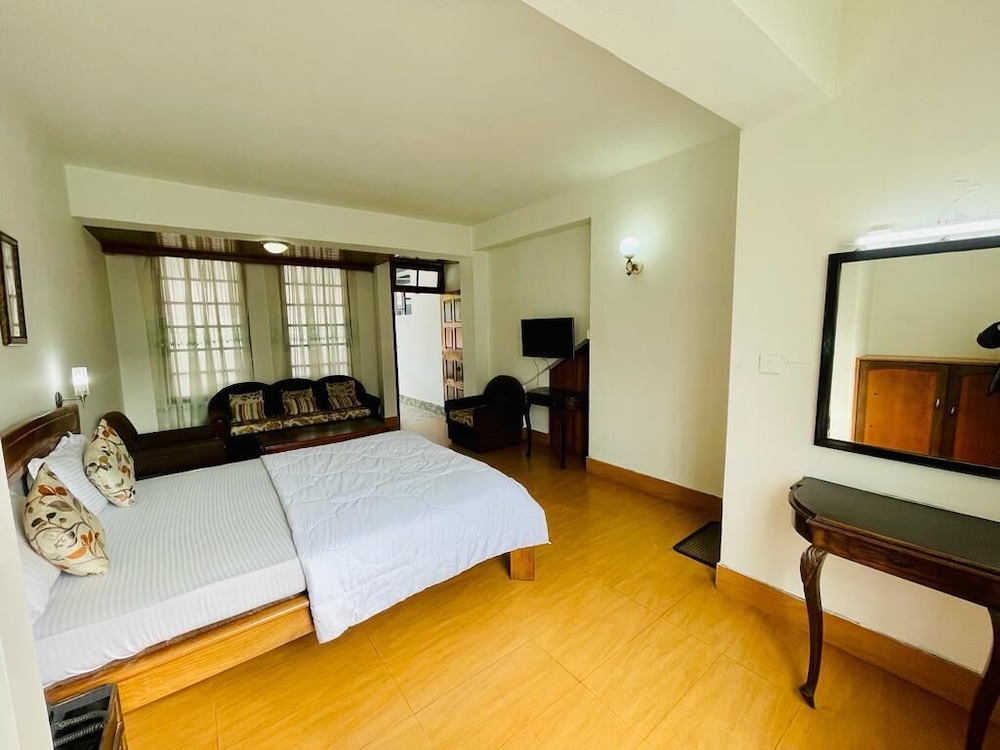 Royal Room