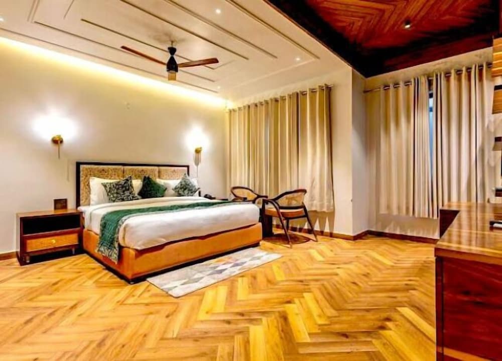 Club Double Room, Courtyard View