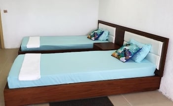 Standard Room, Non Smoking, City View (Chambre 9)