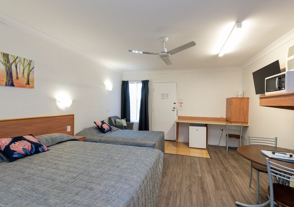 Standard Room photo 3