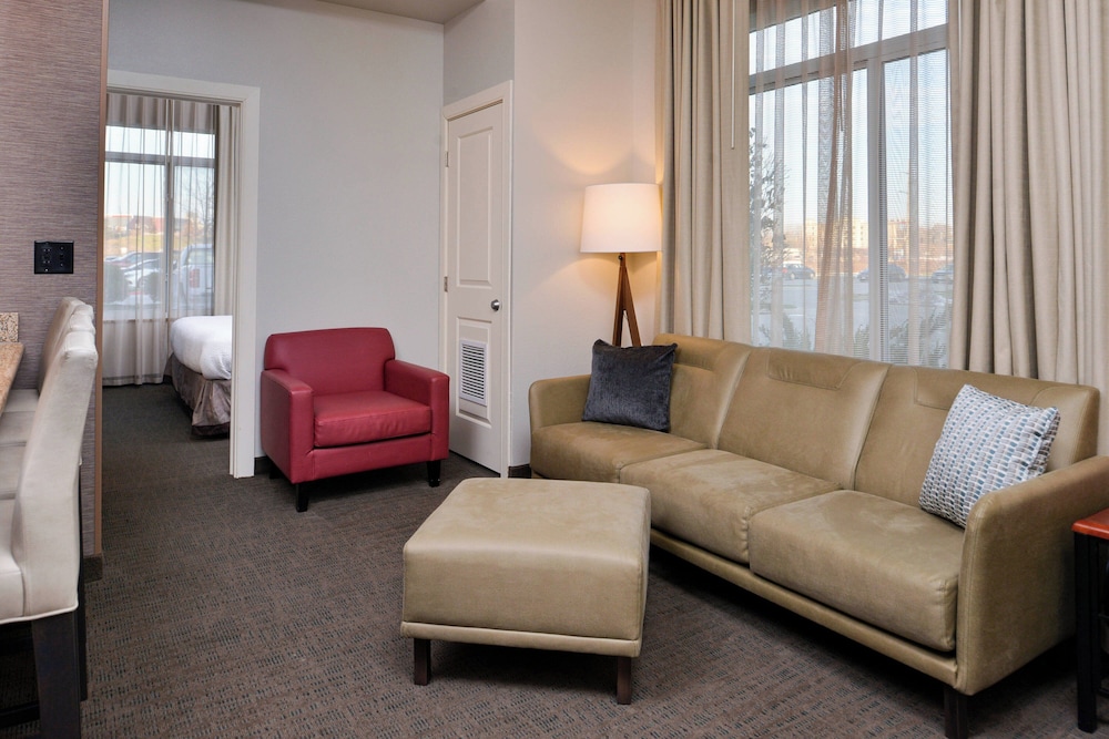 Studio, 1 King Bed with Sofa bed (Hearing Accessible)