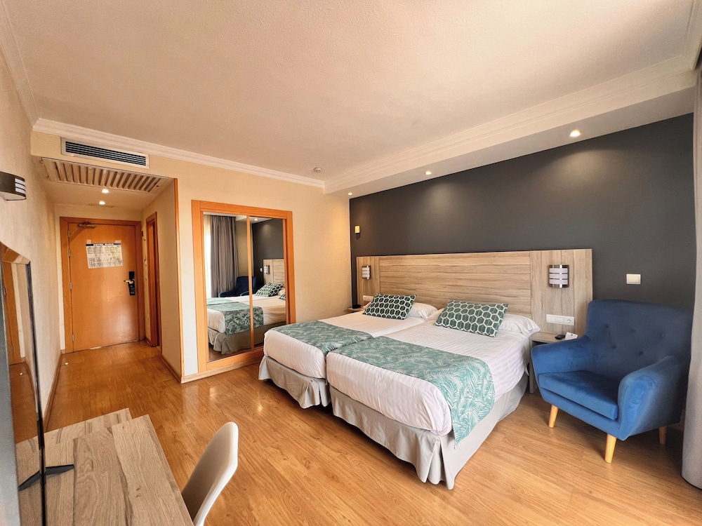 Classic Room - Photo 3
