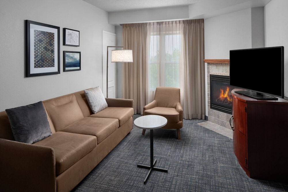 Suite, 2 Bedrooms, Fireplace