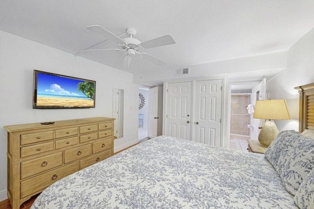 Condo, 3 Bedrooms photo 2