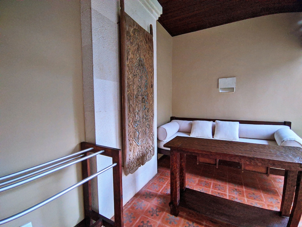 One Bedroom Pool Villa with Butler Service - Photo 11