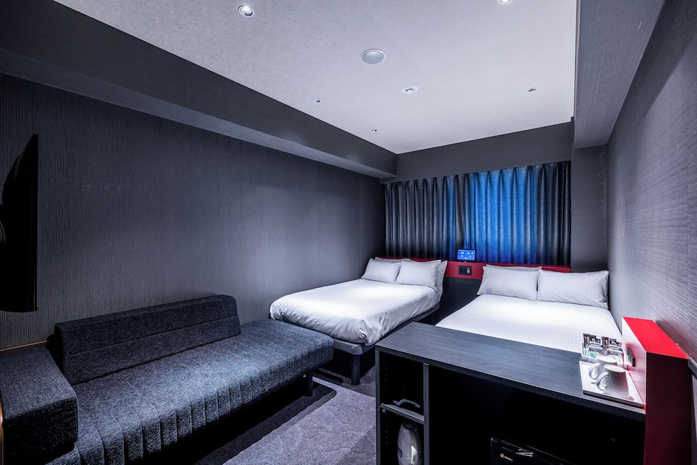 Twin Room - Photo 3