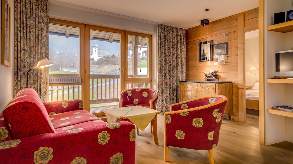 Apartment, 2 Bedrooms, Mountain View (Southside)