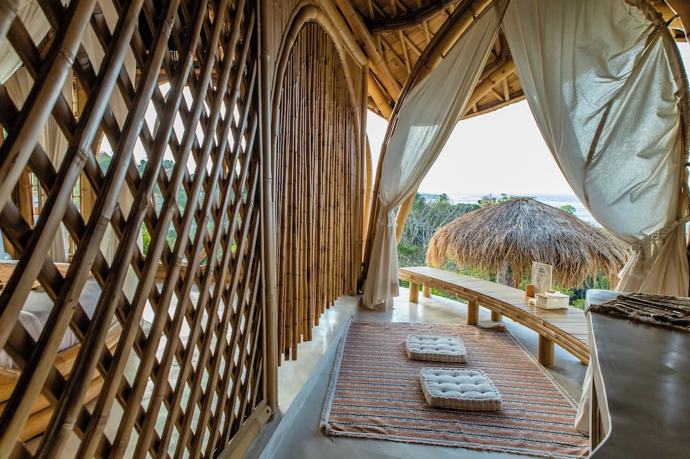Shell Villa with Rooftop Pool View - Photo 8