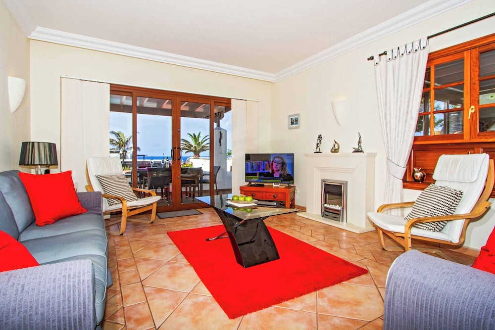Villa (3 Bedrooms) photo 3
