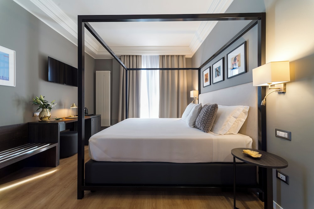 Deluxe Room - Photo 7