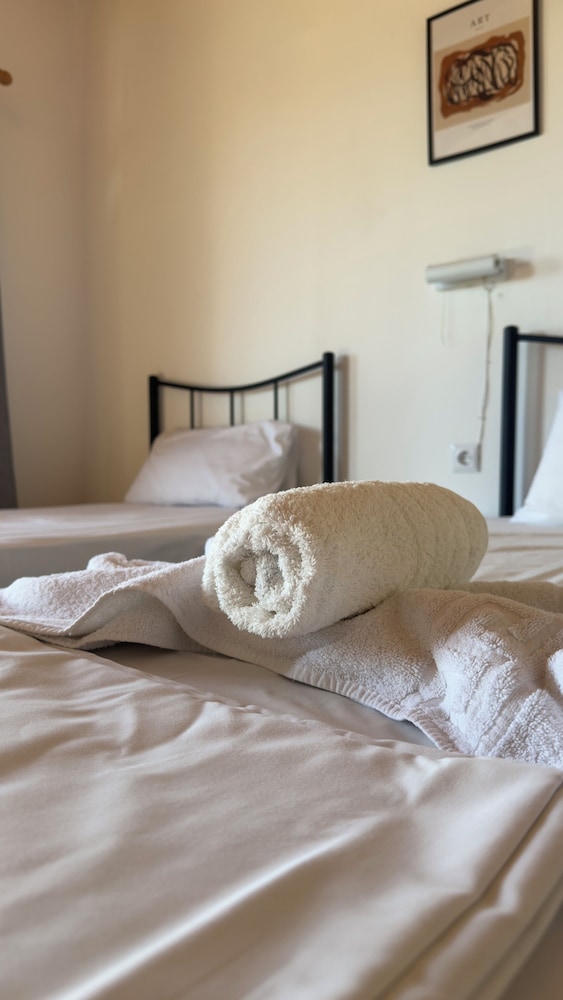 Standard Studio, 3 Twin Beds, Balcony, Sea View