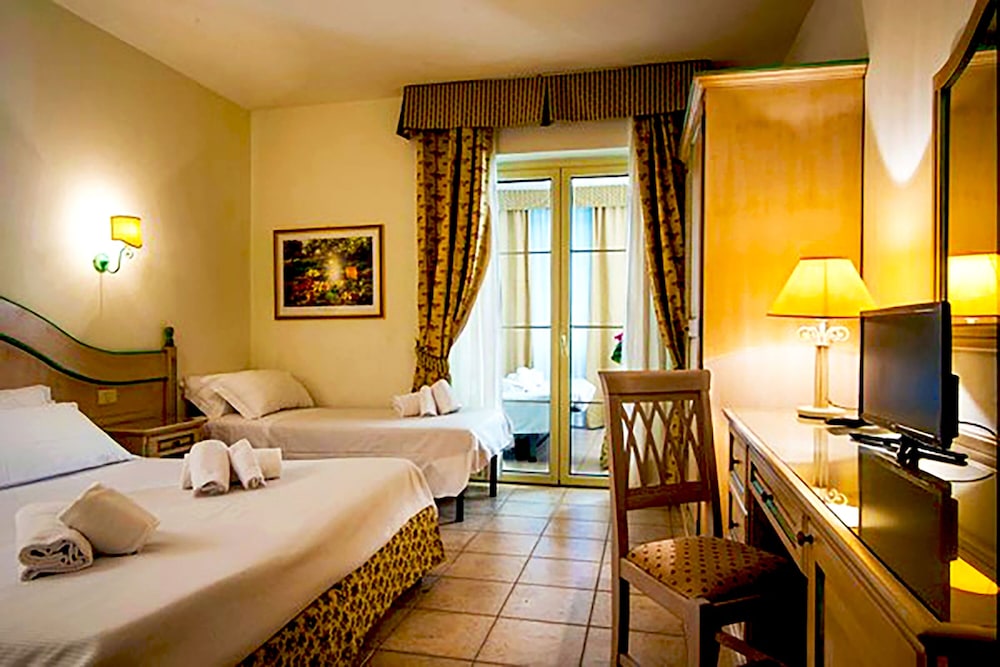 Classic Double or Twin Room photo 1
