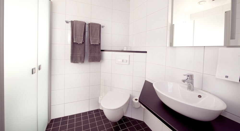 Standard Room, 2 Twin Beds - Photo 3