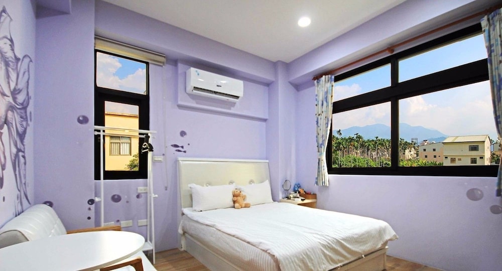 Comfort House, Garden View photo 1