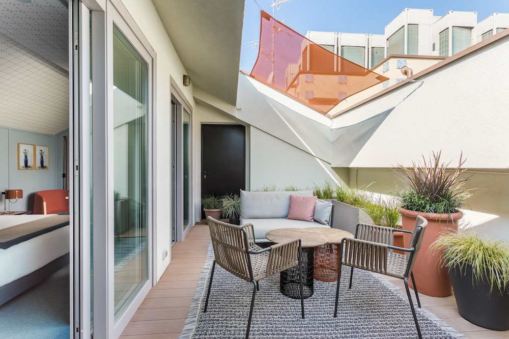 Panoramic Penthouse thumbnail 5