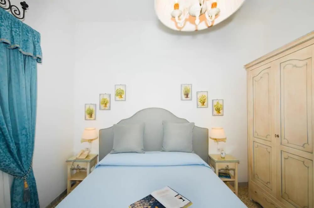 Deluxe Studio Suite, 1 Bedroom, Sea View photo 2