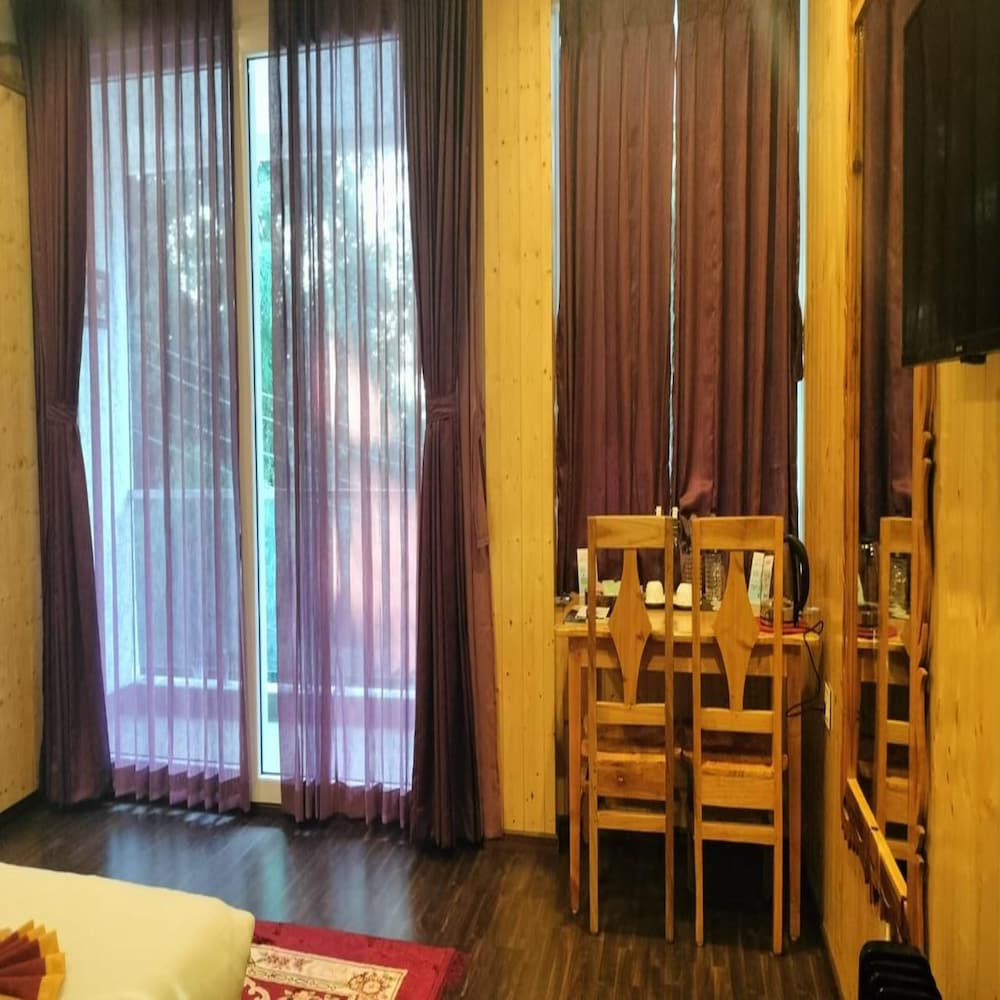 Deluxe Room with Mountain ad Pine Forest View - Photo 6