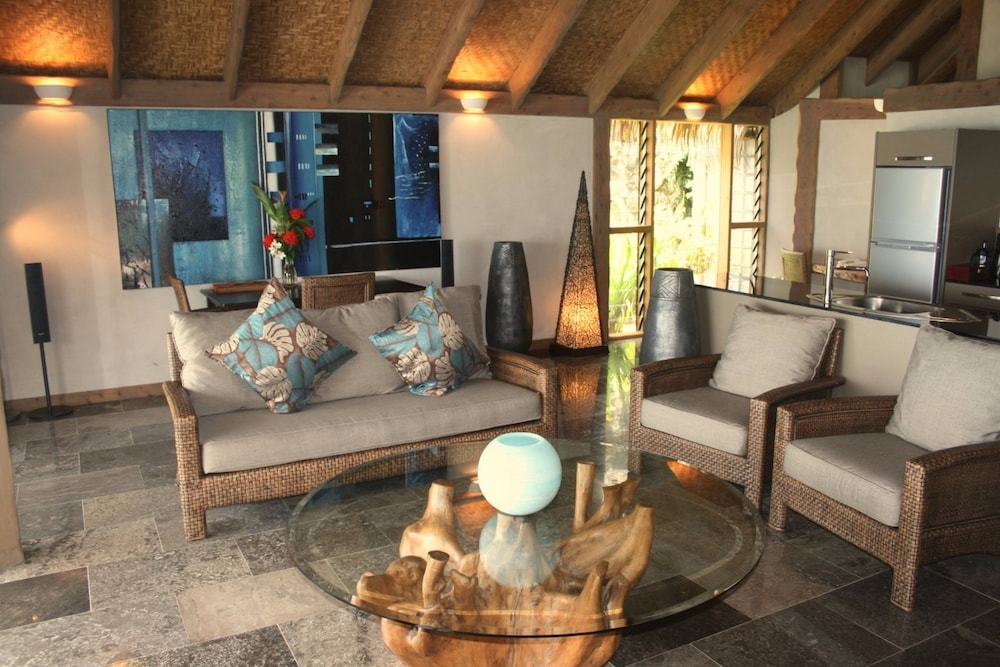 Luxury Villa, 1 Bedroom, Private Pool, Beachfront photo 3