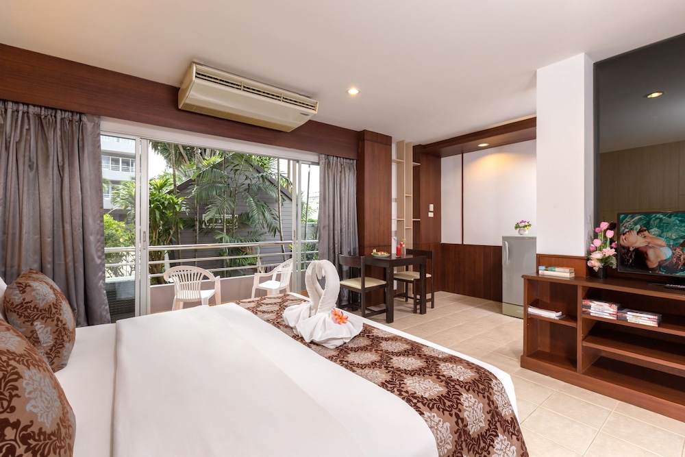 Deluxe Room, Balcony