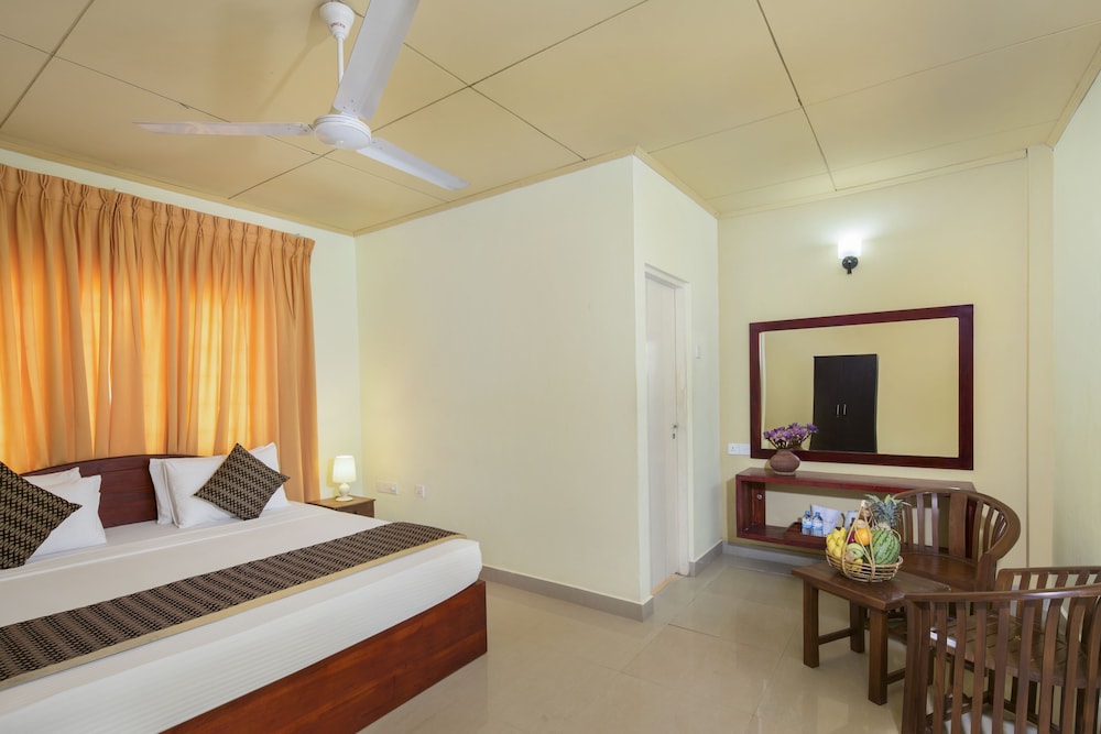 Basic Double Room, 1 King Bed, Ensuite