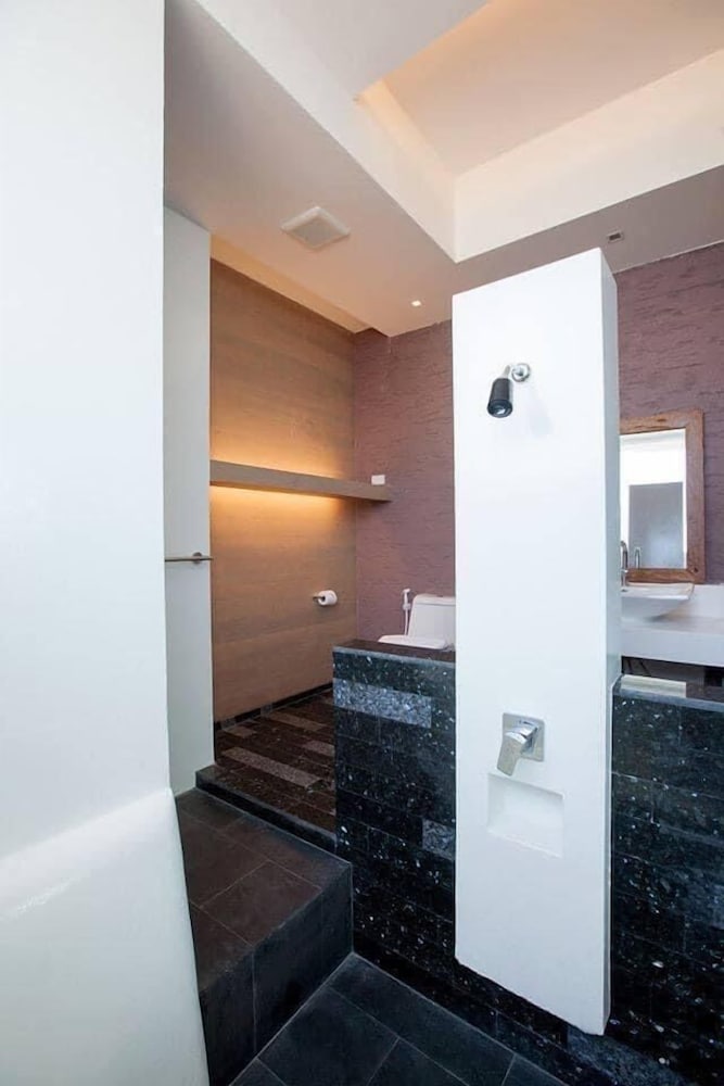 Superior suite photo 3
