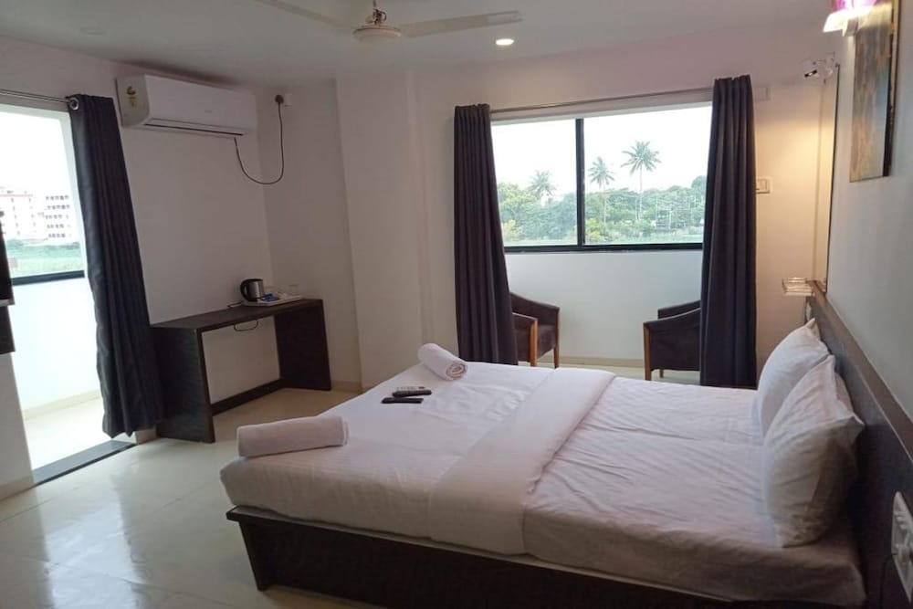 Deluxe Double Room, Balcony photo 1