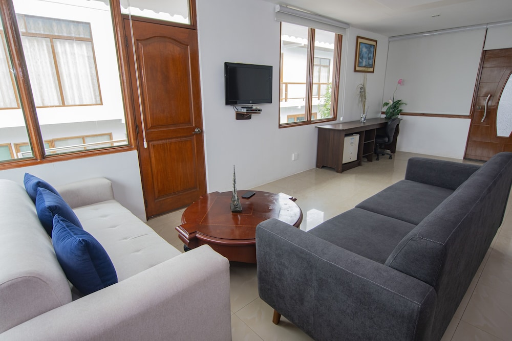 Premium Studio Suite photo 3