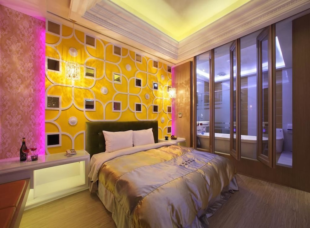 Elite Suite photo 2
