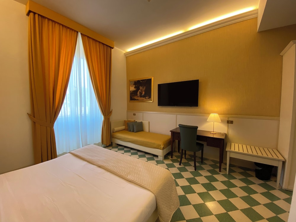 Family Deluxe, Triple Room, Garden View photo 3