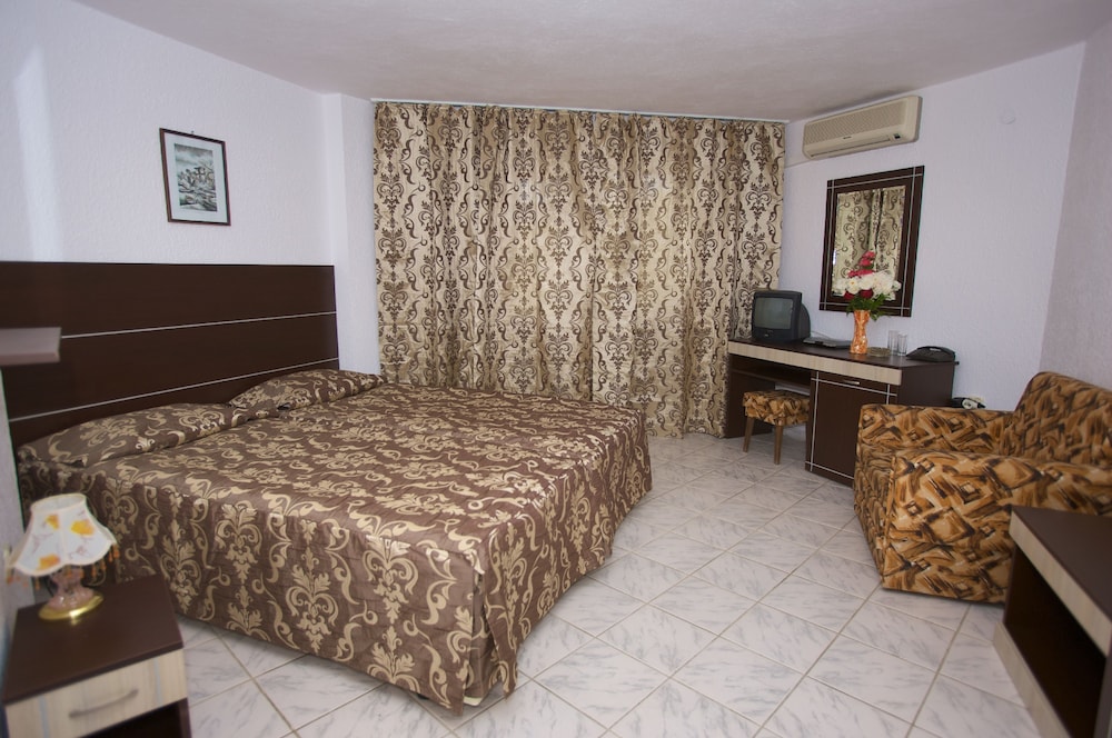 Standard Double Room - Photo 1