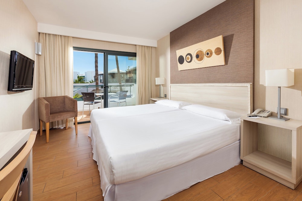 Twin Room, Terrace, Pool View