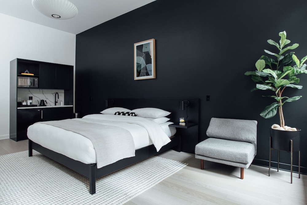 Standard Studio Apartment (Accessible)