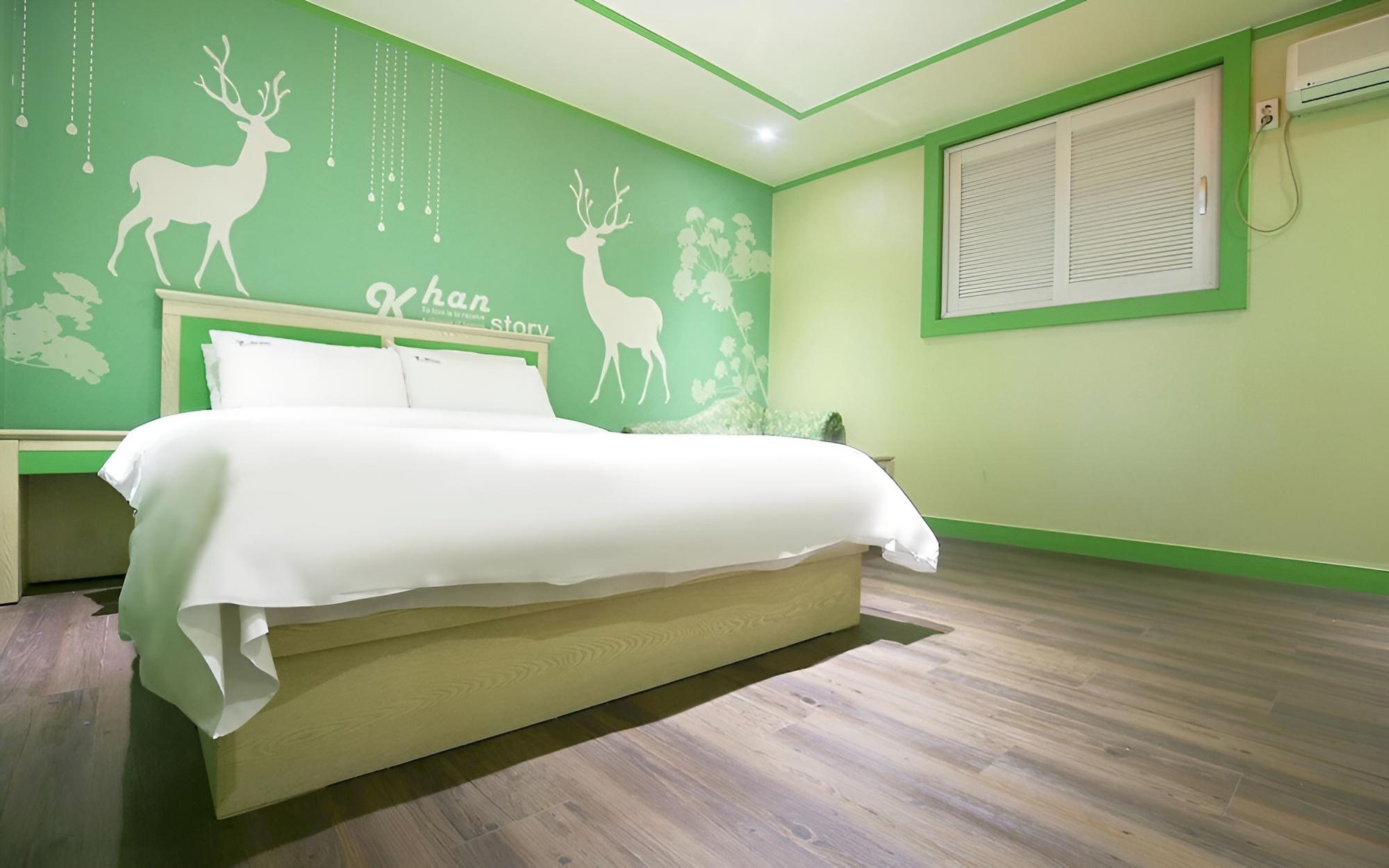 Room (Deluxe A (tub+double Netflix)) - Photo 2