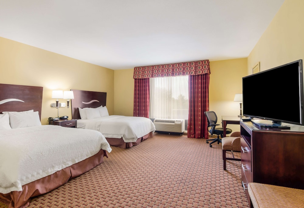 Room, 2 Queen Beds, Accessible, Non Smoking - Photo 2