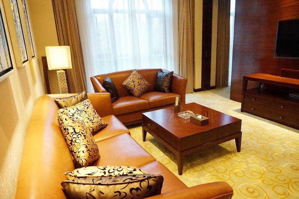 Deluxe Suite photo 3