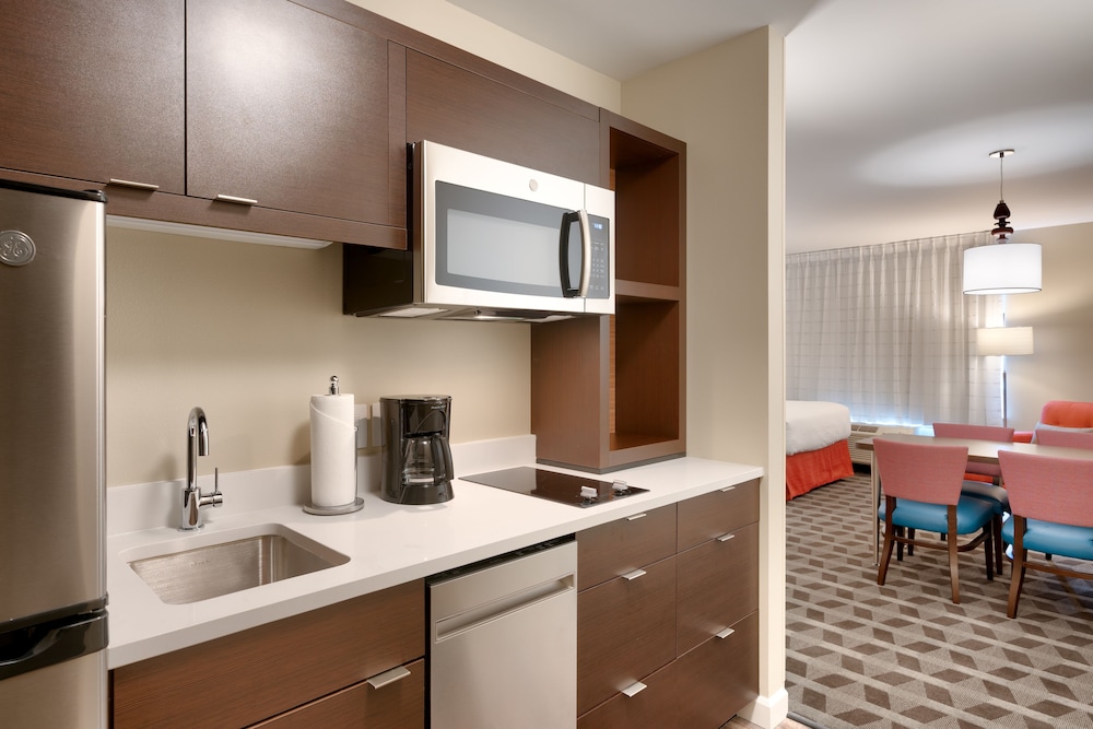 Suite, 1 Bedroom - Photo 4