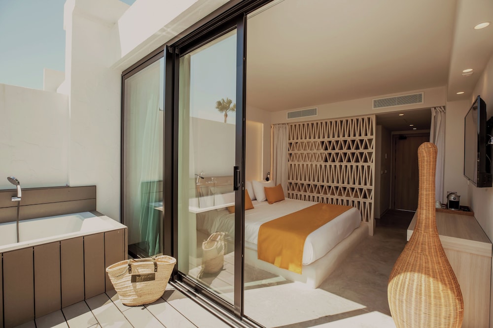 Deluxe Double Room, Terrace photo 2