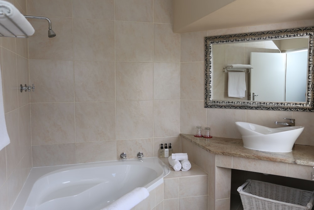 Double Room, Sea View - Photo 7