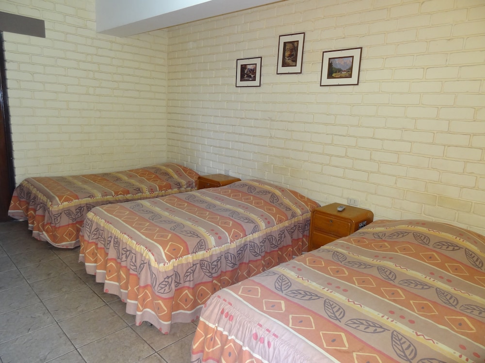 Standard Triple Room photo 3