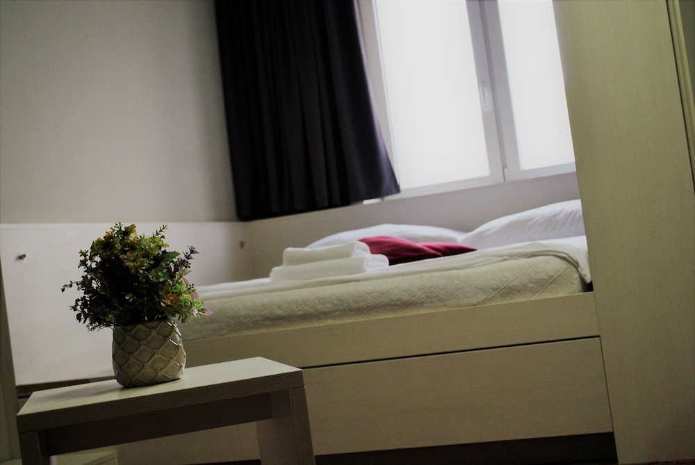 Standard Double Room, 1 Double Bed - Photo 10