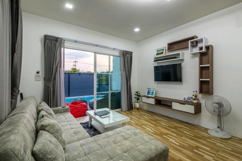 1 Bedroom Pool Villa with Pool View photo 2