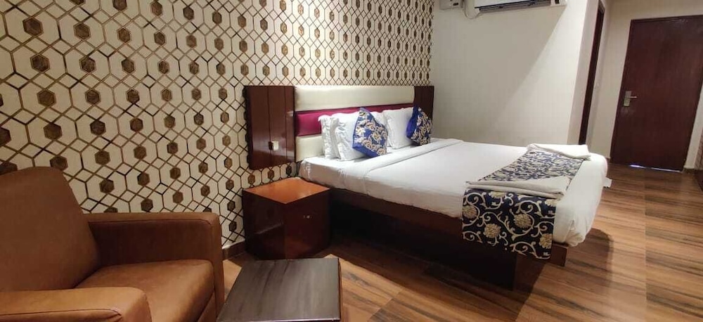 Executive Room - Photo 4
