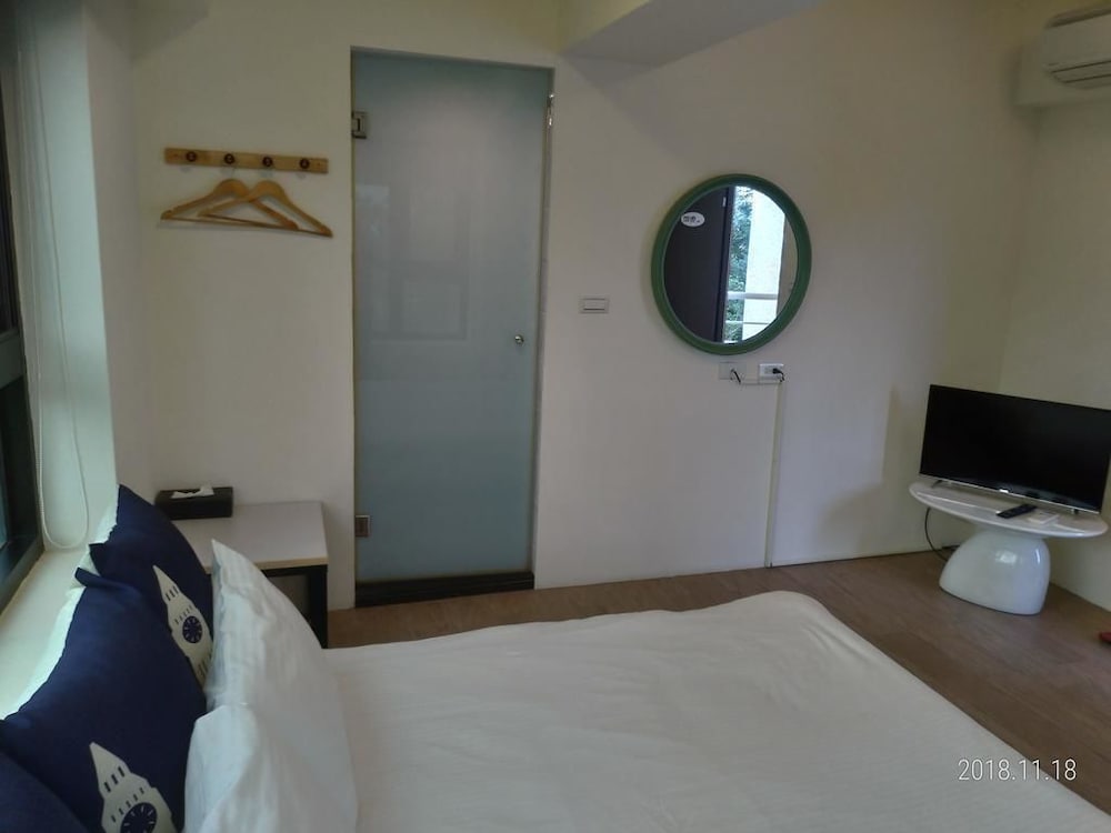 Economy Single Room, Non Smoking photo 3