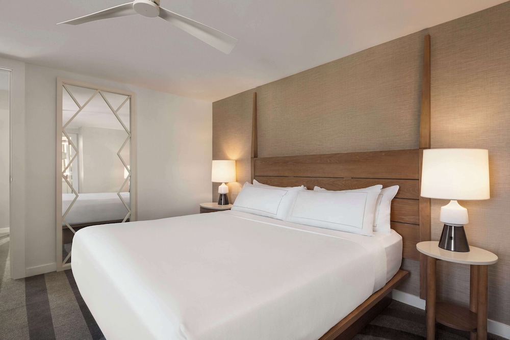 Suite, 1 King Bed, Terrace photo 1