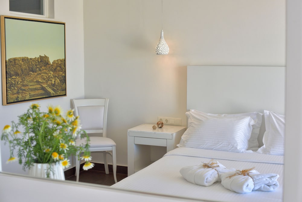 Double or Twin Room photo 2