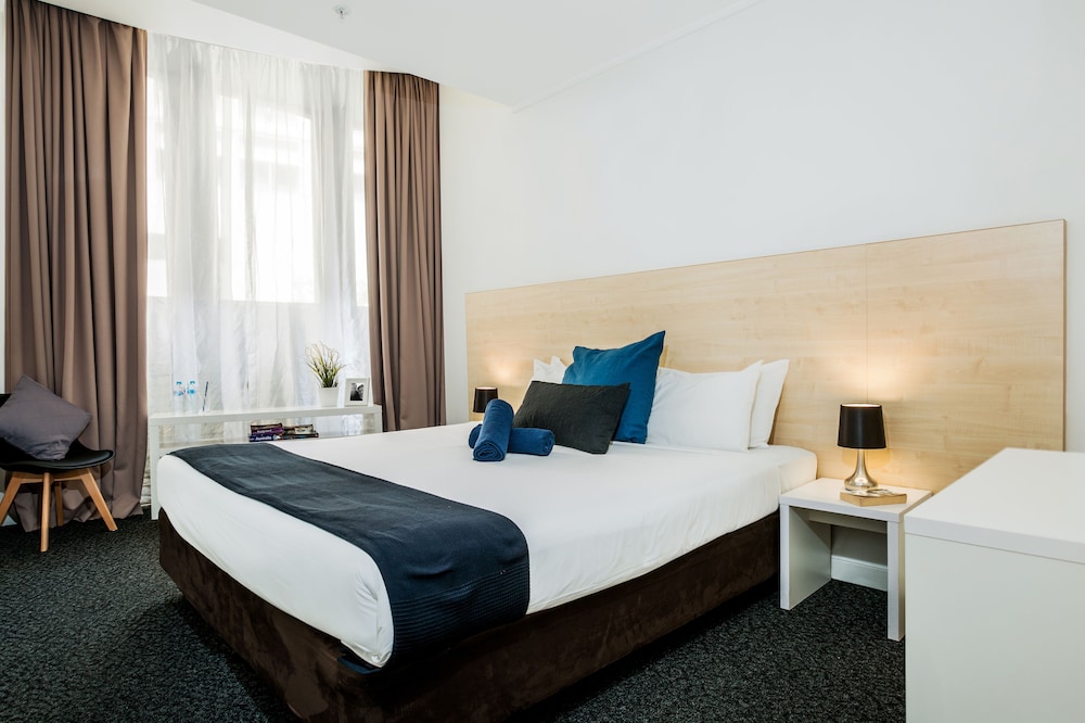 Deluxe Double Room Ensuite photo 1